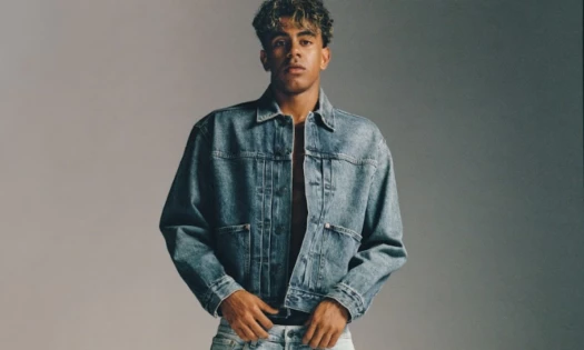 Lamine Yamal in a denim on denim fit from American Eagle.