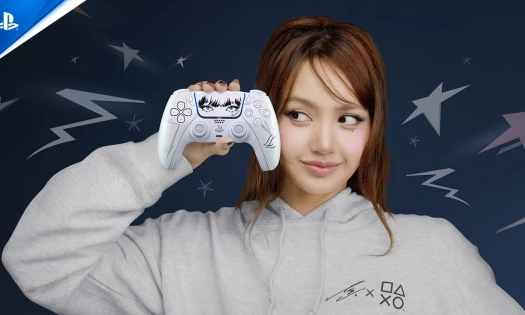 Lisa with her new Playstation DualSense Controller