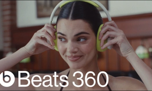 Kendall Jenner wearing her Beats 360