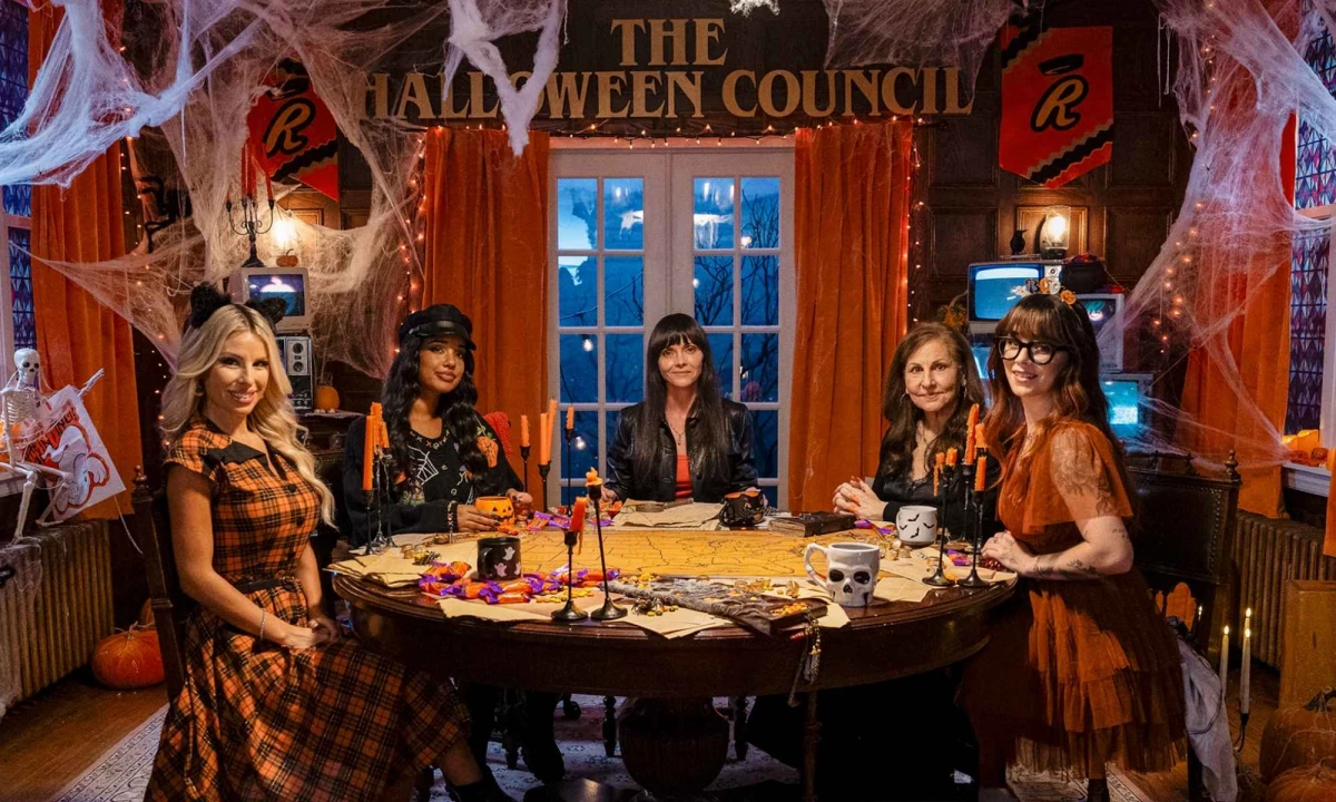 Reese's Halloween Council members from left to right: Macy Blackwell, Zaire Alford, Christina Ricci, Kathy Najimy, and Rachel Iwanyszyn.