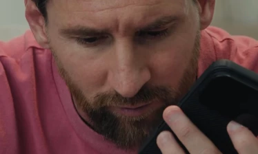 Lionel Messi talking to ChatGPT
