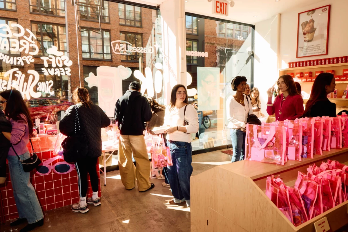 GlassesUSA.com Throws Y2K Party to Launch BONBONWHIMS Charm Eyewear