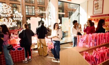 GlassesUSA.com's pop-up event at NY with BONBONWHIMS