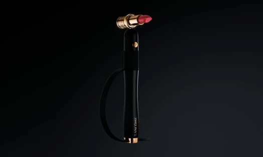 HAPTA - the first handheld computerized makeup applicator