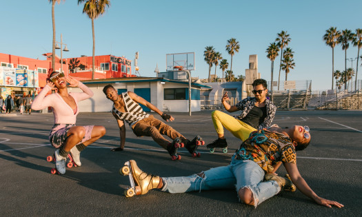 Teenagers posing outdoors | Source: Unsplash