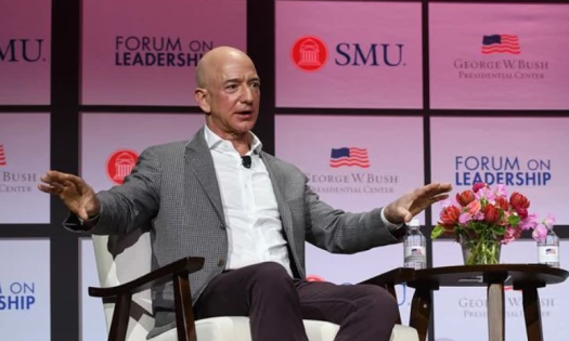 Jeff Bezos | Source: Instagram