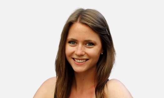 Headshot of Doist CMO Brenna Loury