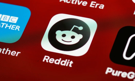 Reddit App Logo