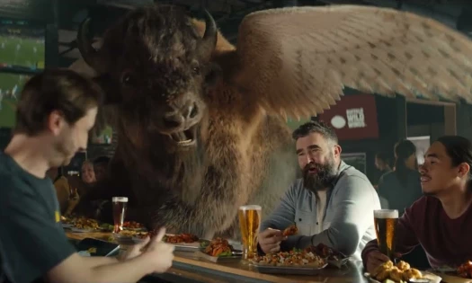 Jason Kelce and Hank the buffalo