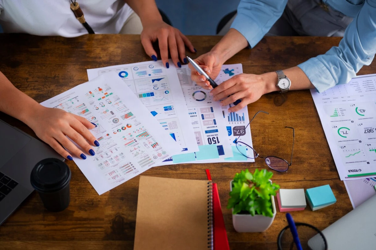 Full Media Buying Strategy Guide for Brands and Marketers