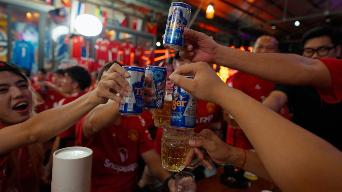 Manchester United Targets Asian Fanbase with Tiger as Its New Official Beer