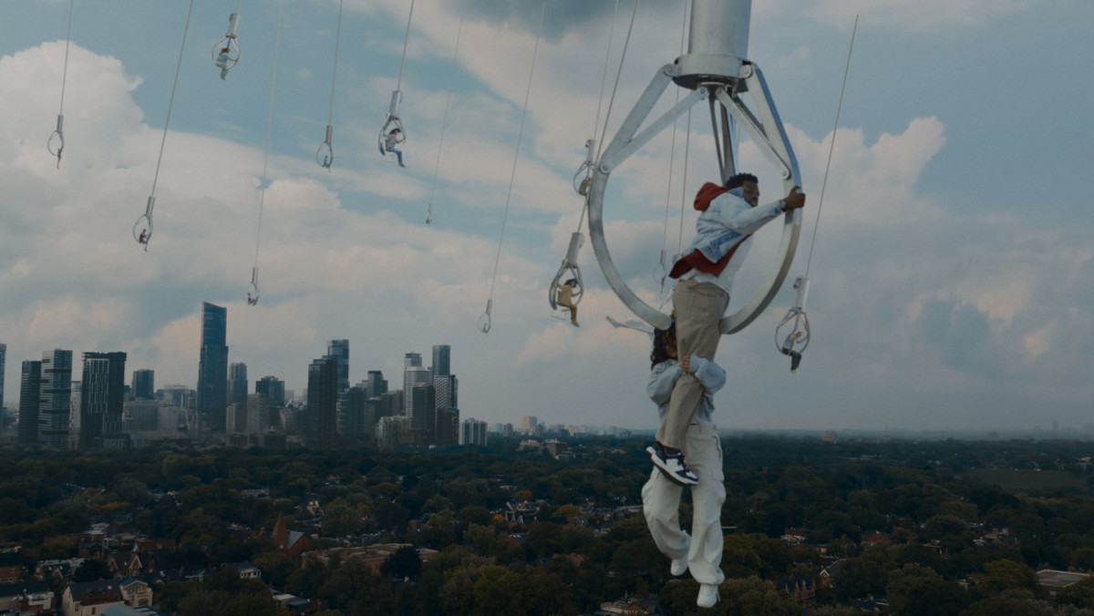 The Rec Room's Giant Claw Machine Rescues People from Their Boring Lives in Epic Spot