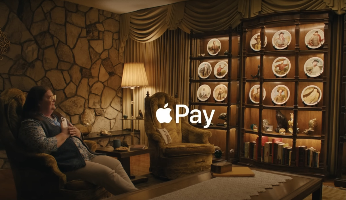 A Woman Completes Her Plate Collection in New Apple Pay Spot from Finch