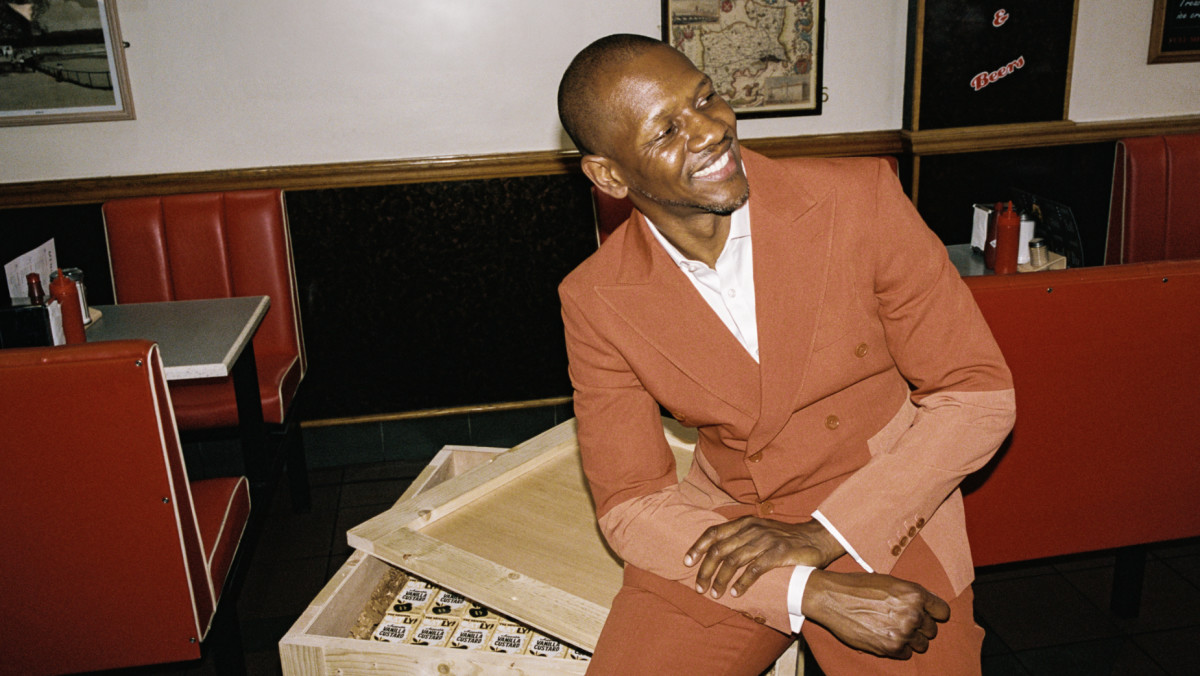 Oatly Teams Up with Giggs for Lactose Intolerance Campaign from PRETTYBIRD