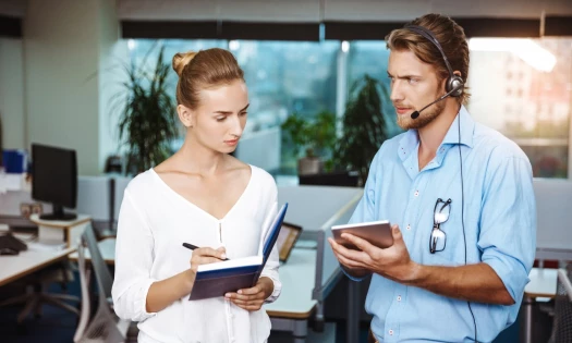Contact Center Vs Call Center: Finding the Best Solution
