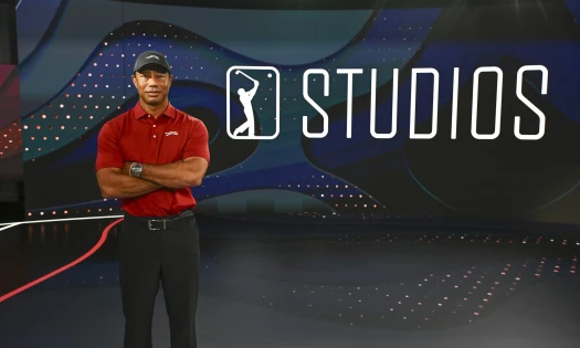 Tiger Woods watches best moments in golf at the PGA Tour Studios