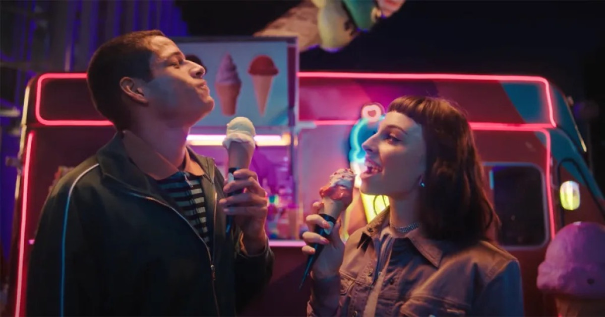 Tinder‘s Latest ‘It Starts With a Swipe’ Ads from Mischief Dismiss Dating App Burnout