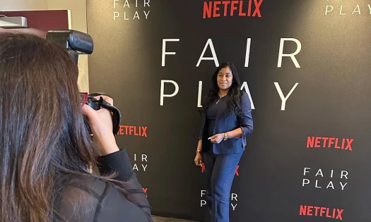 Geraldine White being photographed at Netflix 's 'Fair Play' event