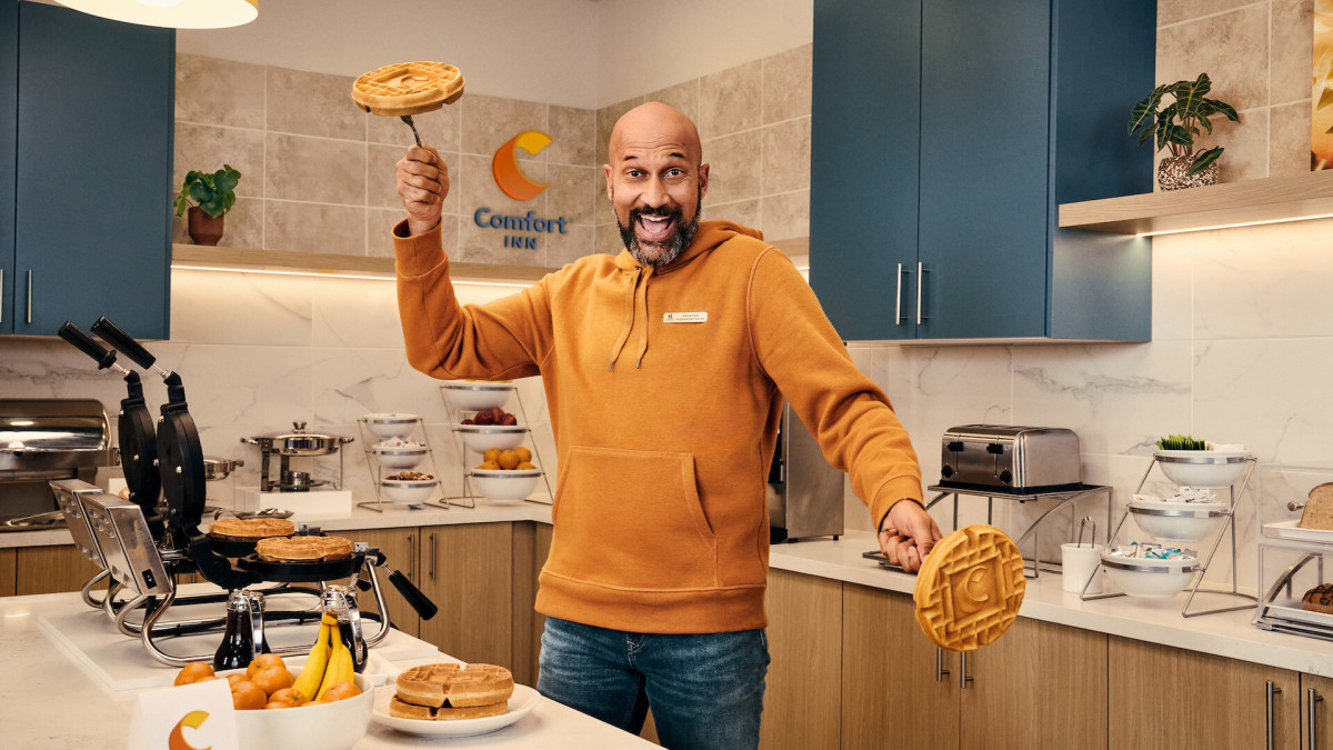 Keegan-Michael Key Helps Maximize Vacations in Choice Hotels Campaign from 72andSunny