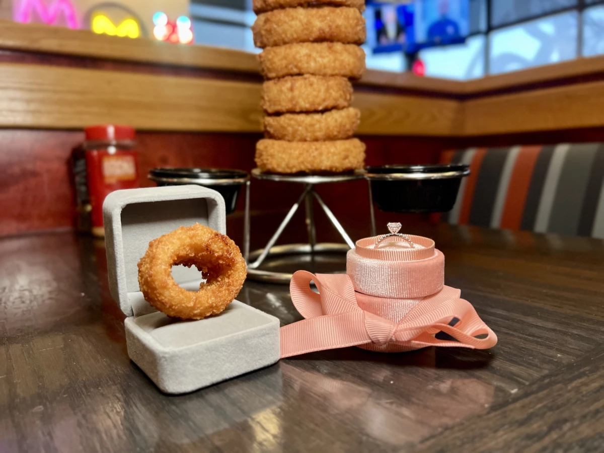 Red Robin's Wants Customers to Propose with an Onion Ring for Valentine's Day