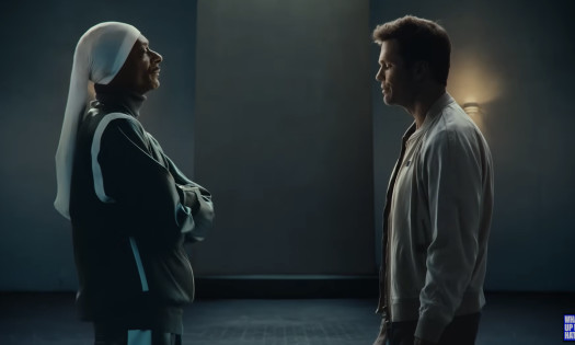 Snoop Dogg & Tom Brady in a "Face Off"