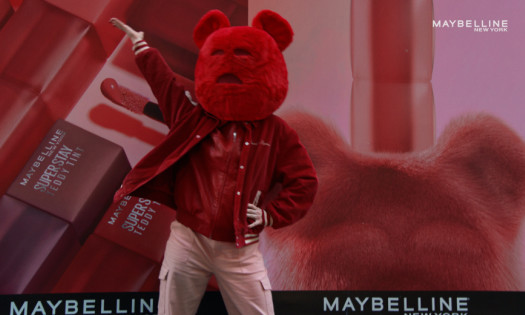 Jojo Siwa collaboration with Maybelline