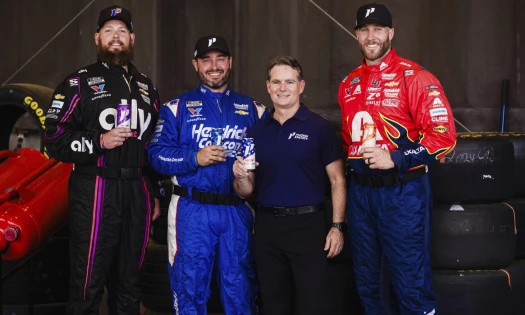 Hendricks Motorsports & Phorm Energy representatives