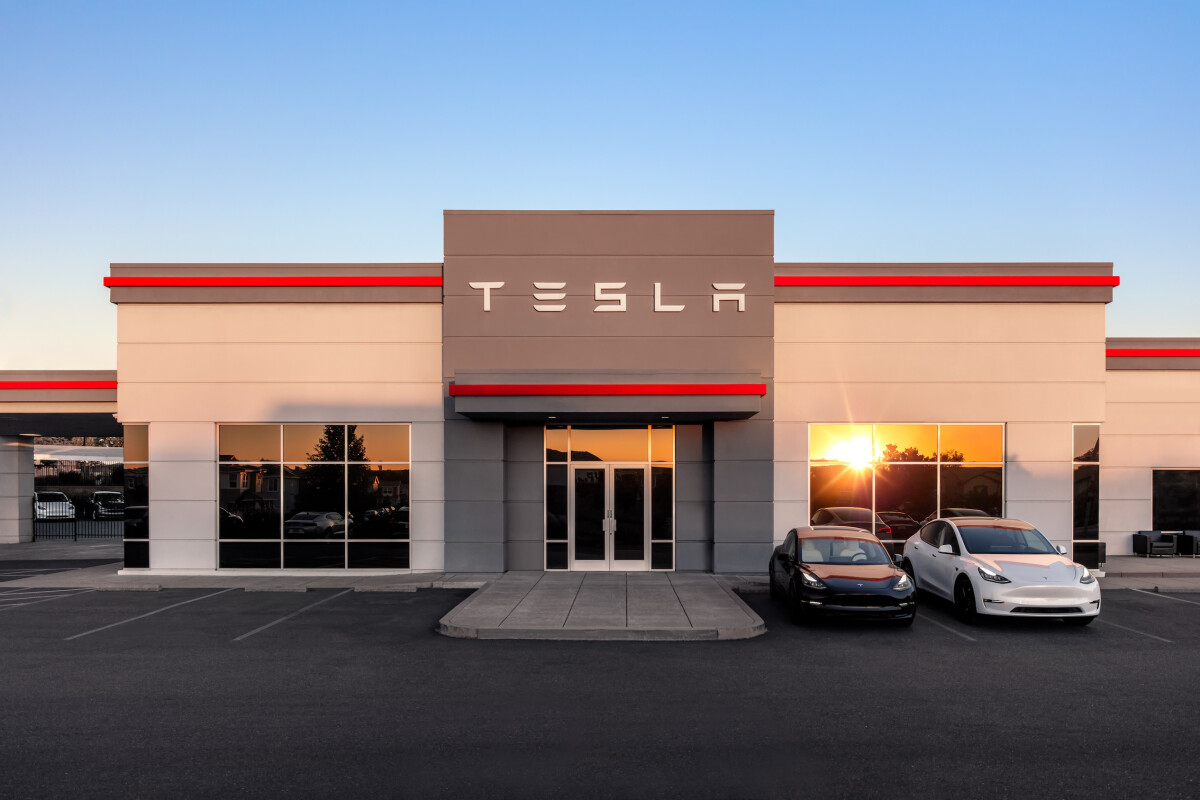 Why Tesla’s $16.5B AI Deal with Samsung Risks Falling Flat Without Branding Clarity