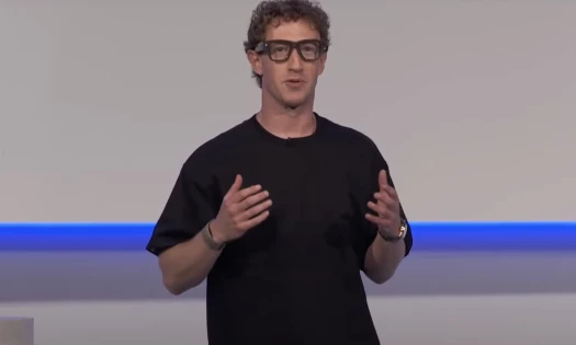 Mark Zuckerberg presenting during Meta's Keynote 2025