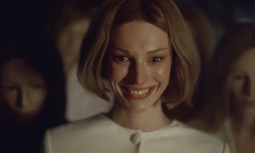 Hunter Schafer smiling