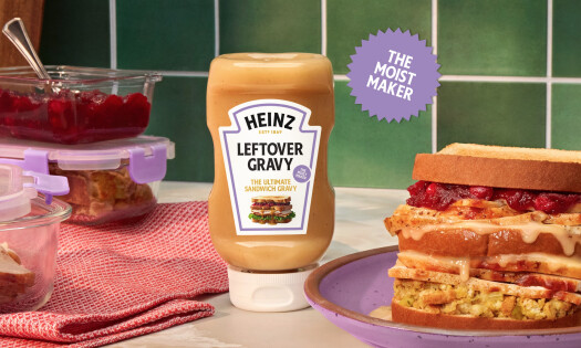 HEINZ leftover gravy bottle with the Moist maker lettering