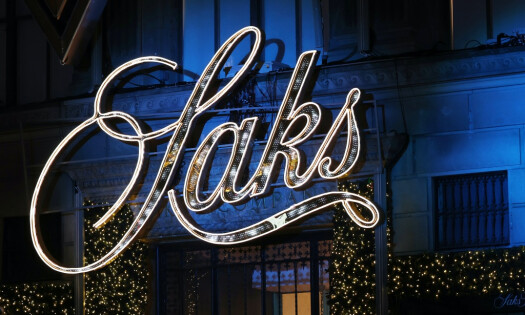 Saks fifth avenue sign