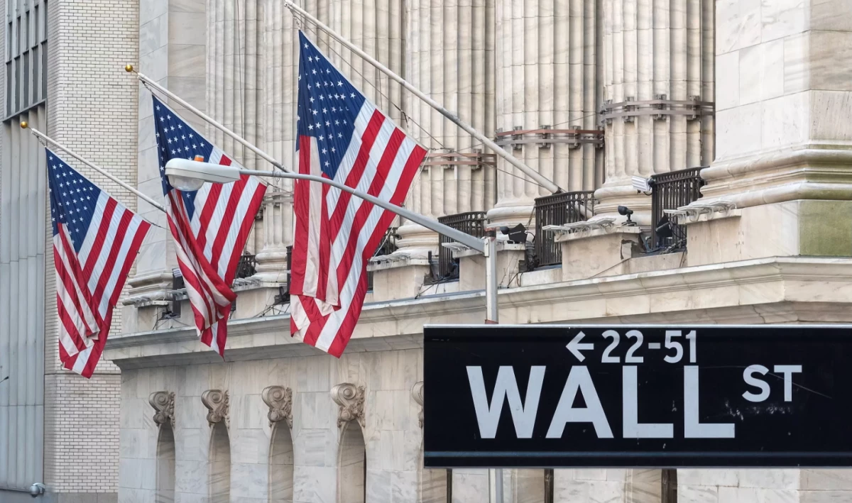 Wall Street Sees Strategic Value in Ad Agencies Amid AI Upheaval