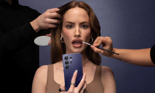 Haley Bailey getting her makeup done