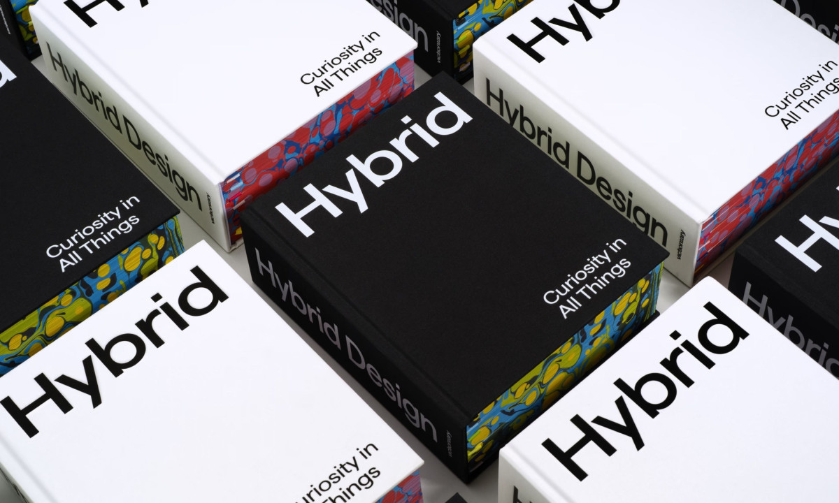 Alternating covers present dual colorway editions