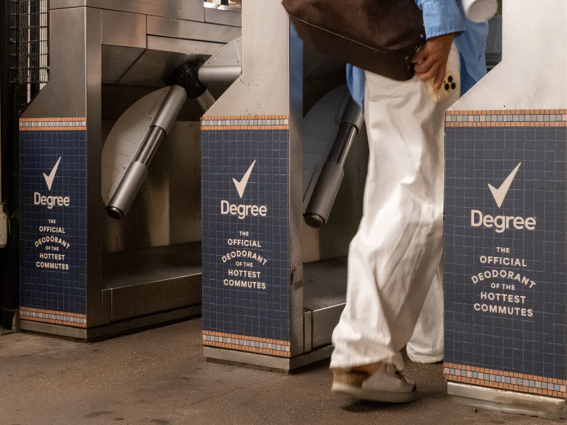 Degree Subway Campaign Print Design
