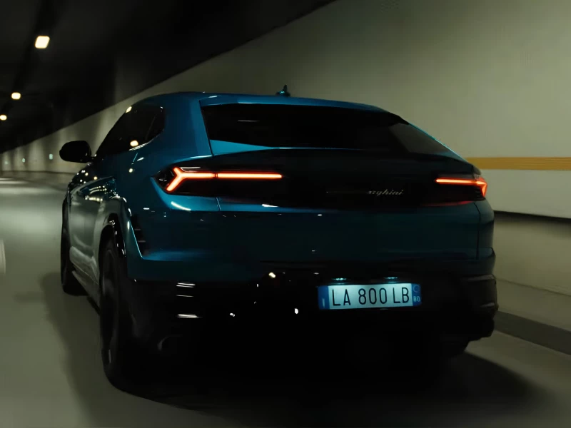 Lamborghini - Living Twice Video Design by Dentsu Creative Italy
