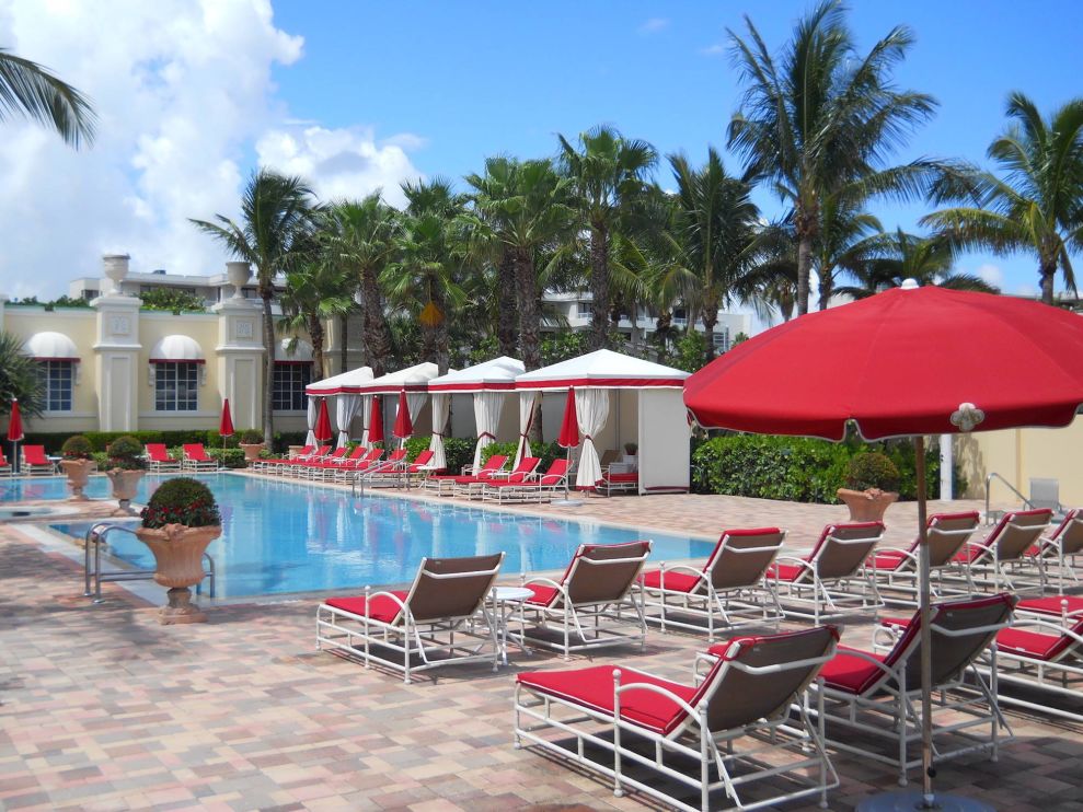 Acqualina Pool