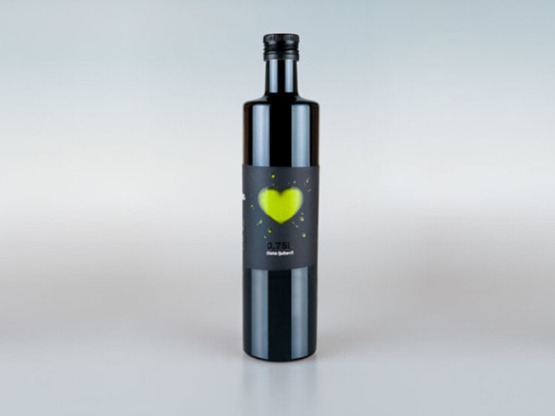 Extra Istrian Packaging Design Analysis