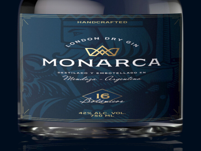 Monarca London Dry Gin Packaging Design Analysis