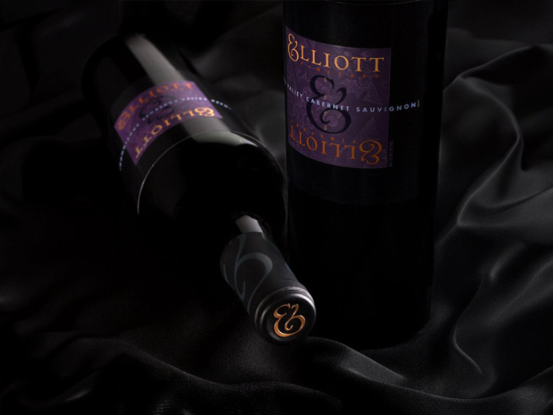 Elliott Vineyard Packaging Design