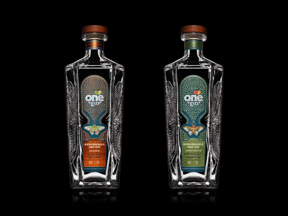 One Gin - Bottle Metamorphosis Packaging Design
