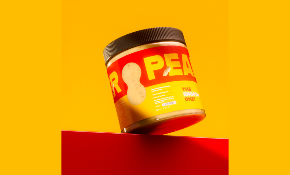 Duccio peanut butter packaging design.
