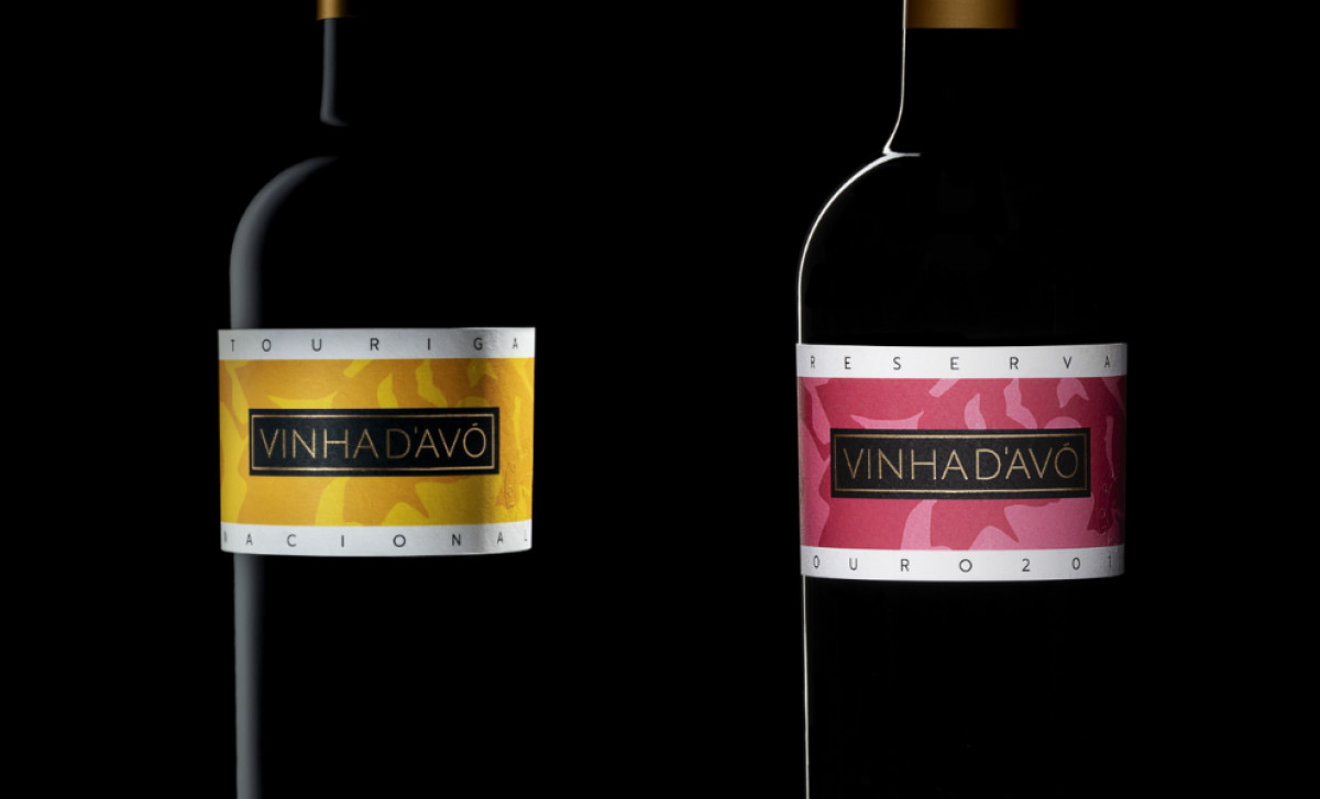 Vinha d'Avó packaging design by Mano Brito.