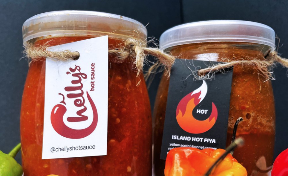 Chelly's Hot Sauce logo design by Joyce Designs It.