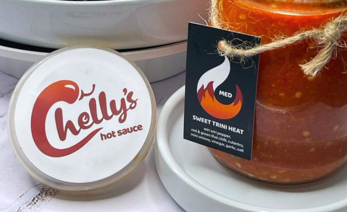 Chelly's Hot Sauce logo design by Joyce Designs It.