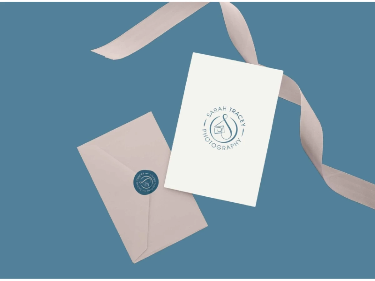Sarah Tracey Photography logo design by Luuuby Creative.