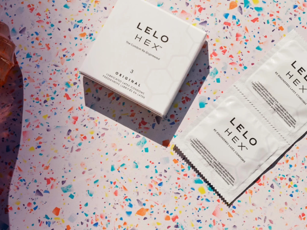 Lelo Hex condom minimalist packaging design