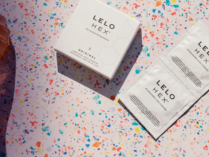 Lelo Hex condom minimalist packaging design