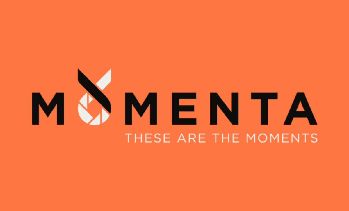 Momenta logotype in black text on an orange background by Gr-aphic Studio.